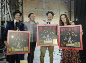 Monsieur Periné recibió sencillo de Oro.
