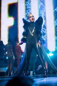 VOX LUX: Natalie Portman se enfrenta al pop y la violencia con música de SIA