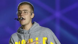Justin Bieber trabajando con Youtube